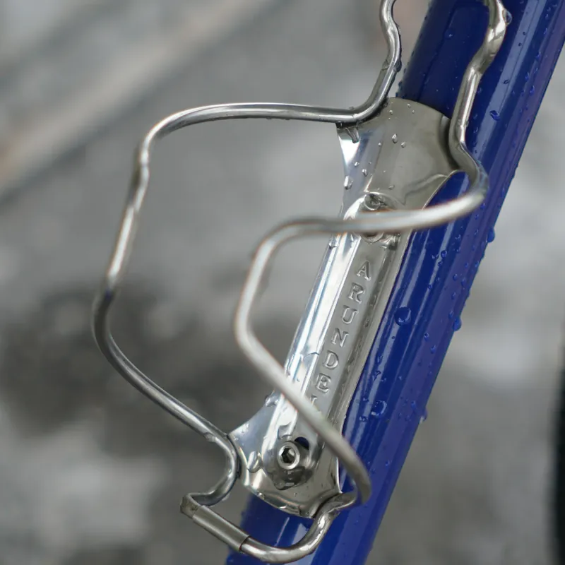 Aluminium bottle cage